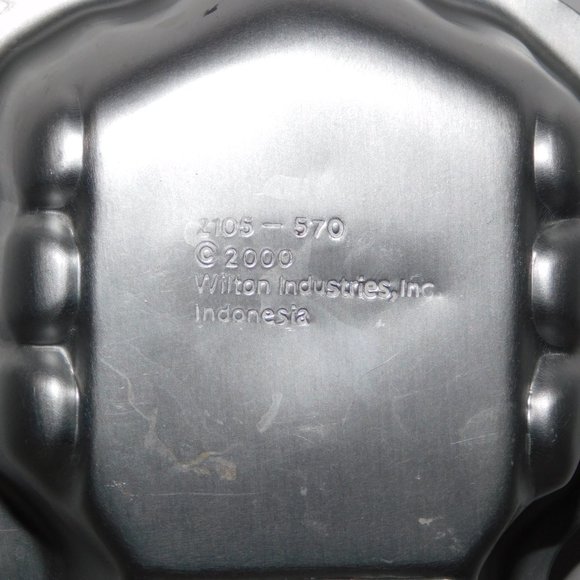 Vintage 2000 Wilton Acoustic Guitar Ukulele Birthday Party Cake Pan - Picture 4 of 4